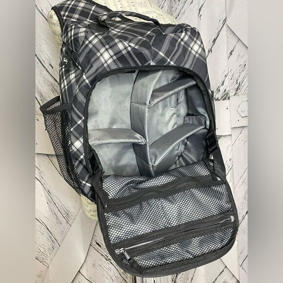 THIRTY-ONE Backpack Sling Style Camera & Laptop Bag Plaid - Picture 6 of 8